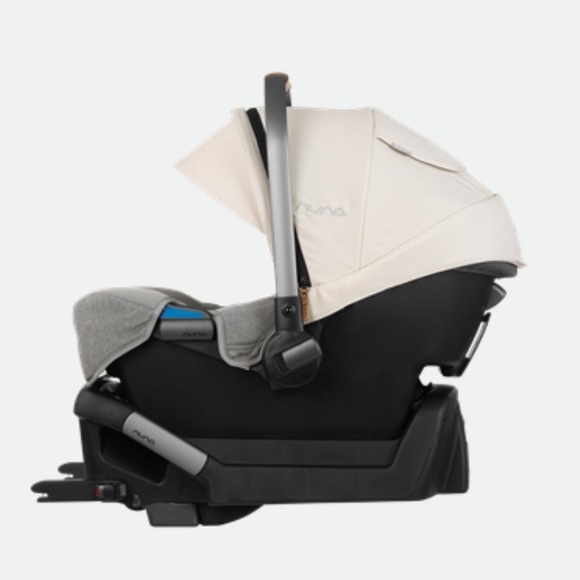 ❌SOLD❌ Nuna Pipa car seat w/ car seat base EUC - Picture 2 of 16